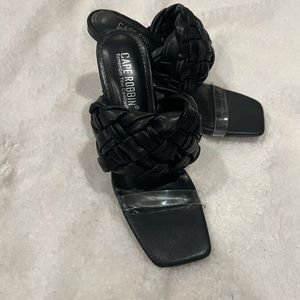 Cape Robbin heels‎